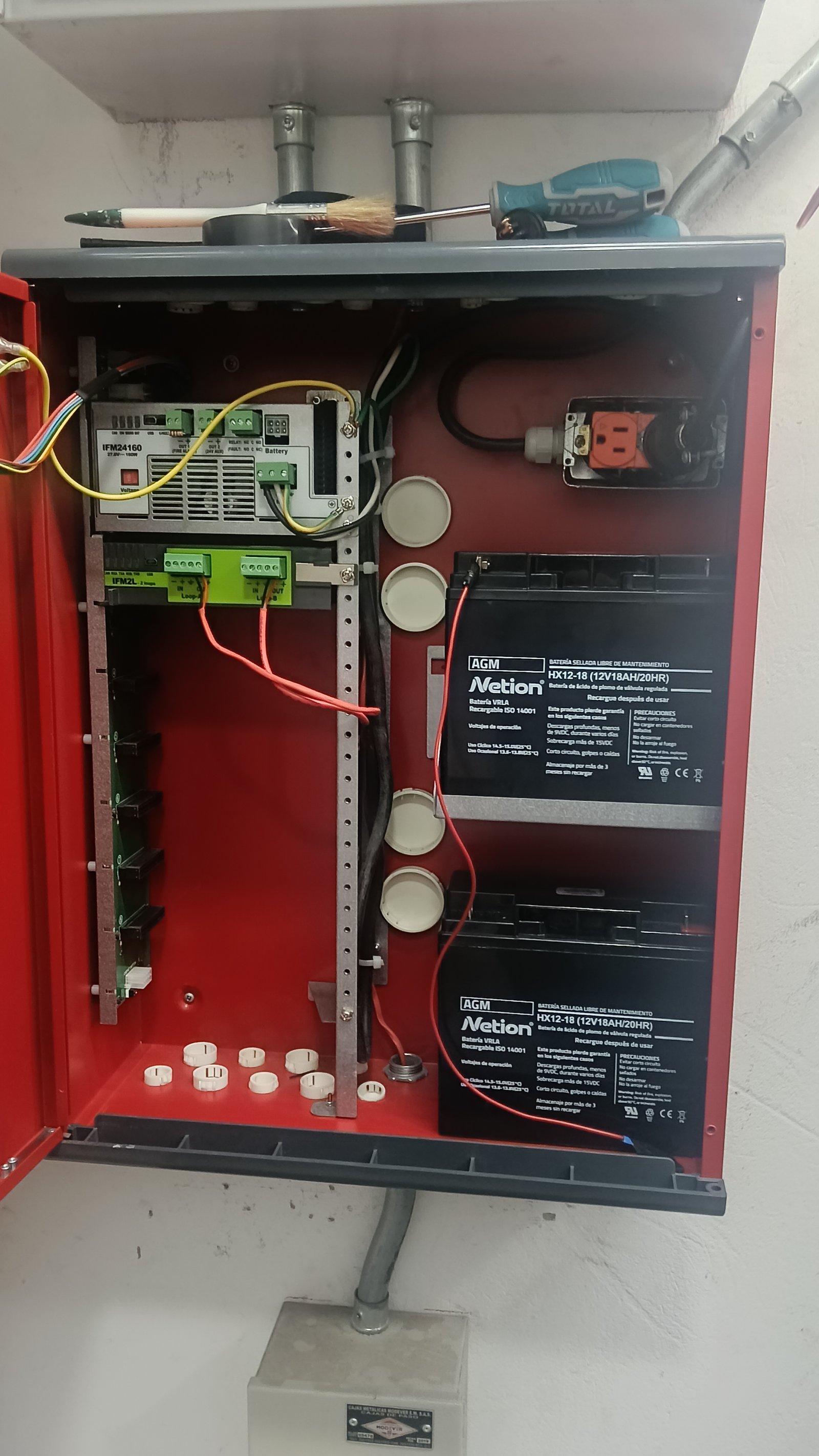 Instalación de sistema de detección de incendios