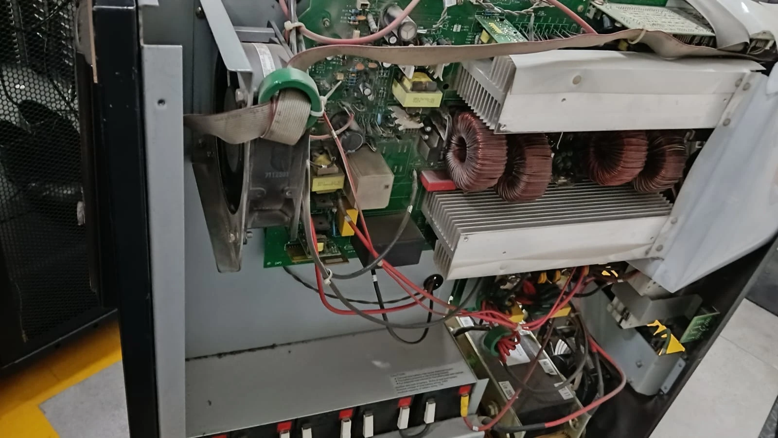 Mantenimiento UPS Powest 6kva